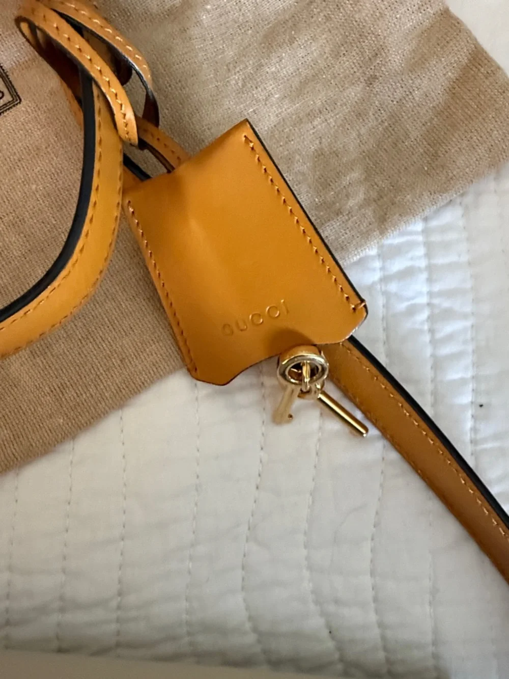 Gucci crossbody padlock, saddle, off-white, and rust - Picture 7 of 9